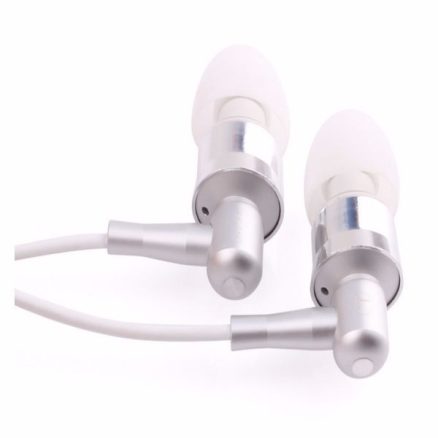 MHD IP670 Universal In-Ear Heavy Bass Headphone With Microphone for Tablet Cell Phone 7