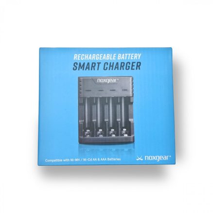 Smart Charger with (4) AAA Batteries 2